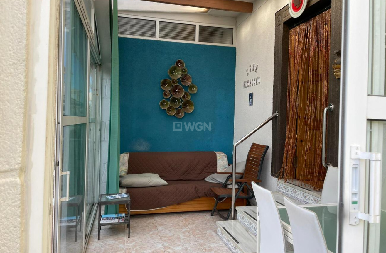 Odsprzedaż - Villa - Orihuela Costa - Punta Prima