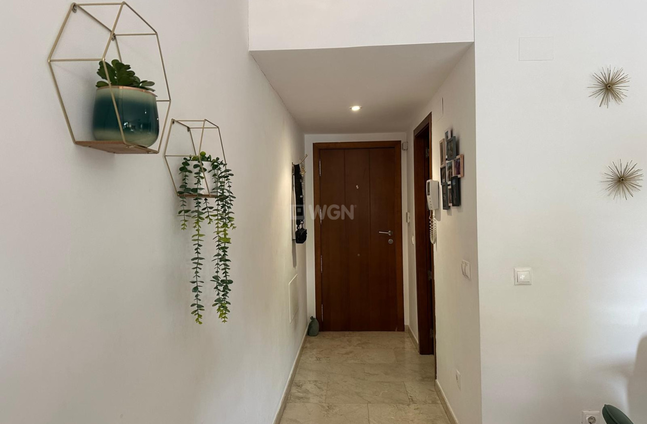 Odsprzedaż - Mieszkanie w bloku - Punta Prima - Costa Blanca