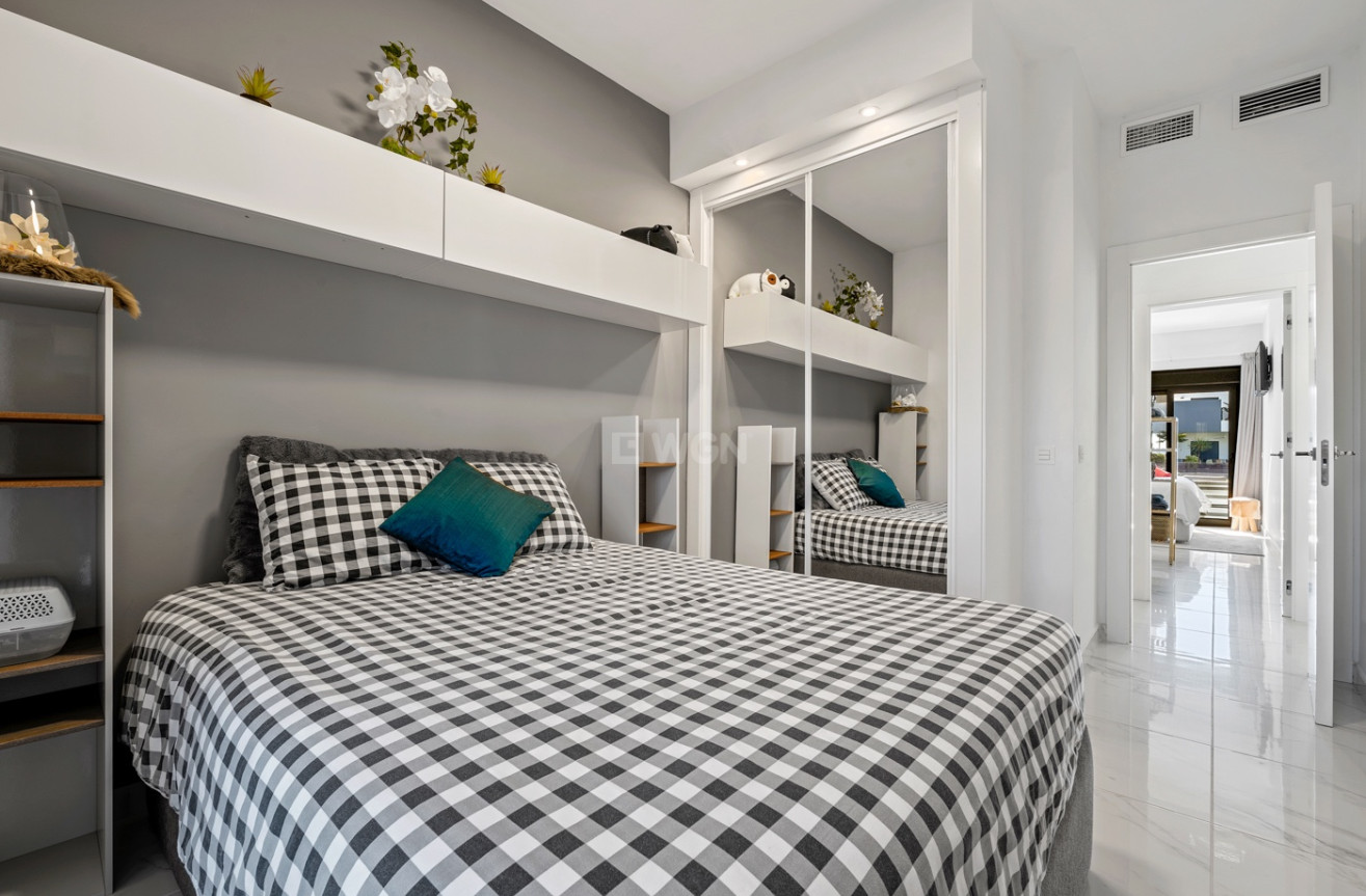 Odsprzedaż - Mieszkanie w bloku - Guardamar del Segura - Costa Blanca