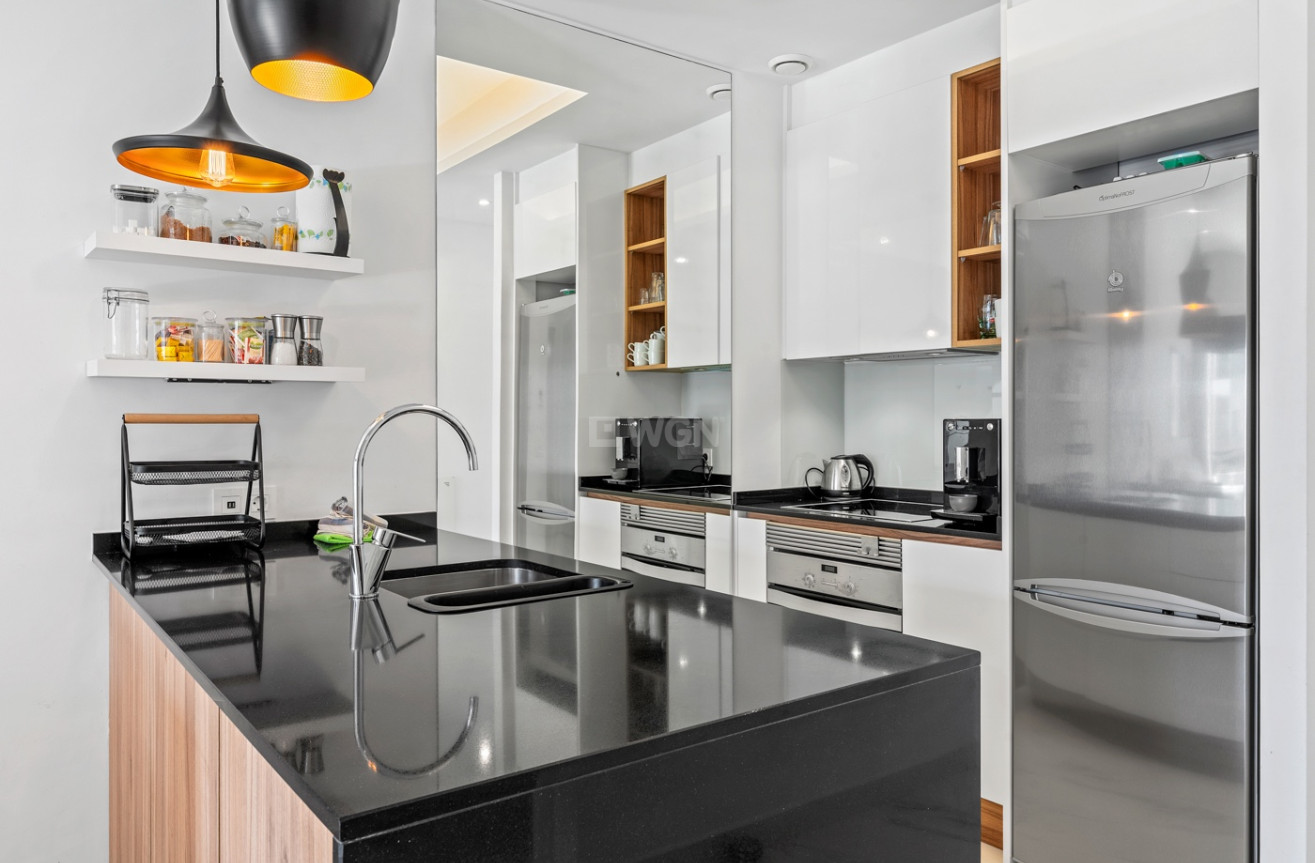 Odsprzedaż - Mieszkanie w bloku - Guardamar del Segura - Costa Blanca