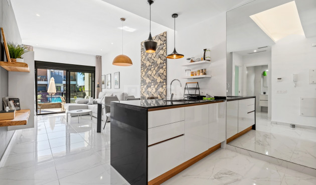 Odsprzedaż - Mieszkanie w bloku - Guardamar del Segura - Costa Blanca