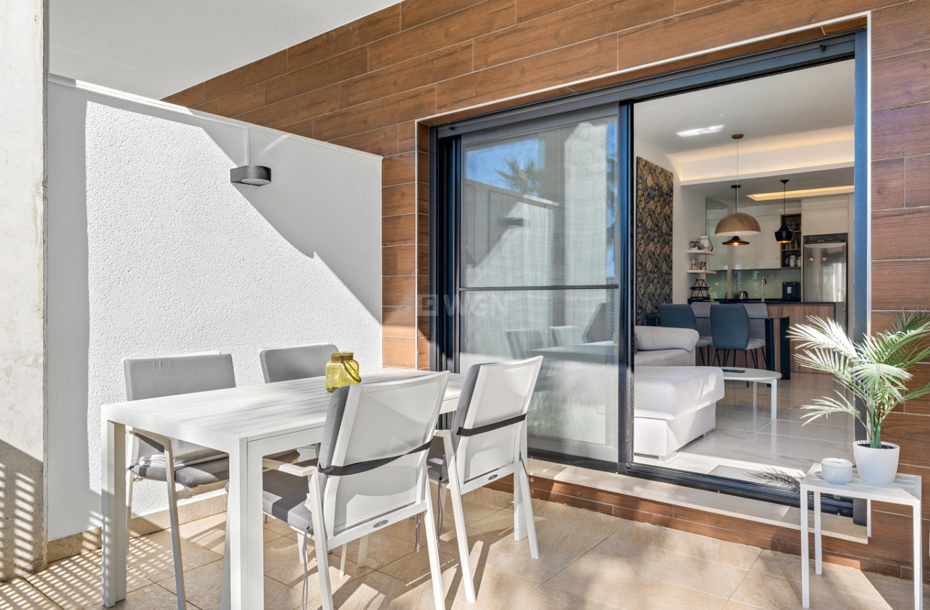 Odsprzedaż - Mieszkanie w bloku - Guardamar del Segura - Costa Blanca