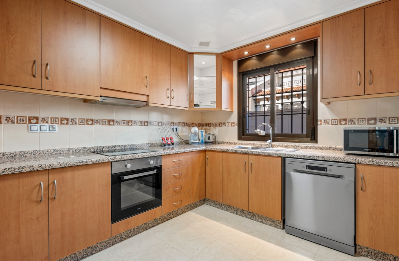 Odsprzedaż - Villa - San Miguel de Salinas - Inland