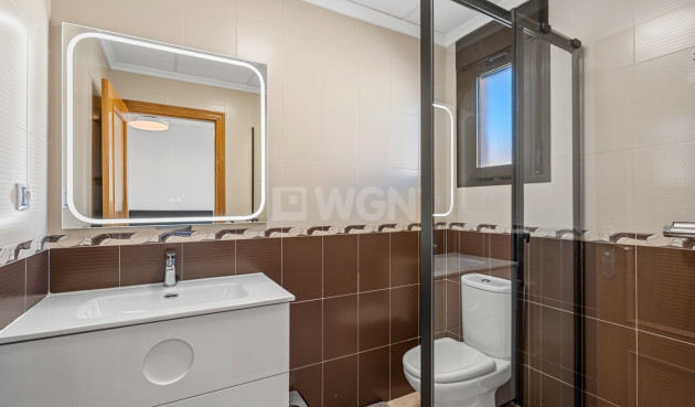 Odsprzedaż - Villa - San Miguel de Salinas - Inland