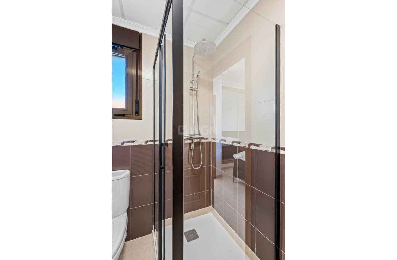 Odsprzedaż - Villa - San Miguel de Salinas - Inland