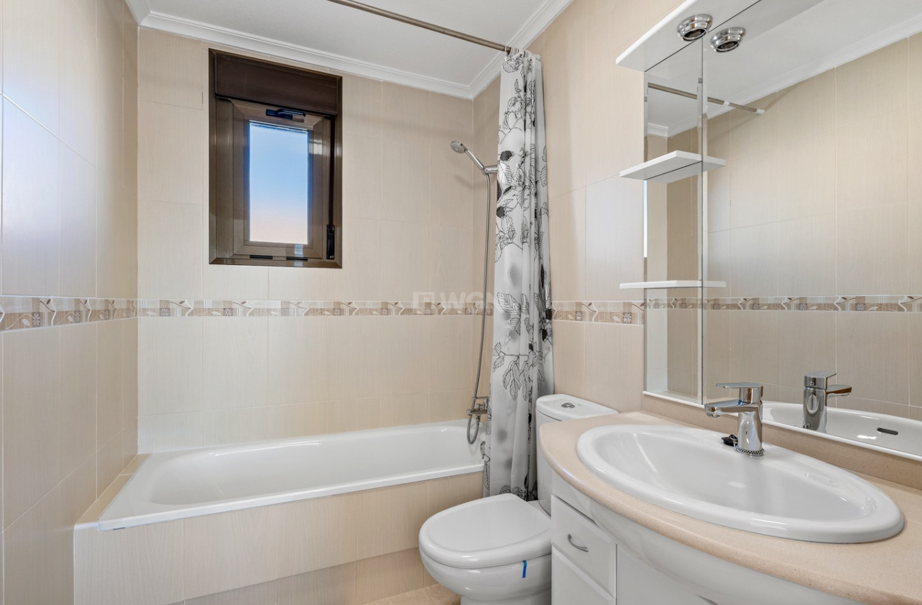 Odsprzedaż - Villa - San Miguel de Salinas - Inland