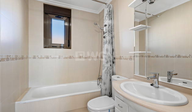 Odsprzedaż - Villa - San Miguel de Salinas - Inland