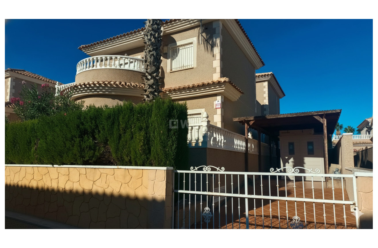 Odsprzedaż - Villa - Los Altos - Costa Blanca