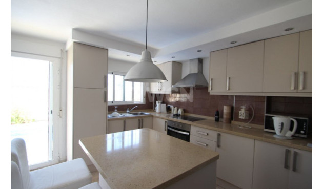 Odsprzedaż - Villa - Villamartin - Costa Blanca