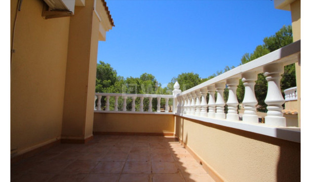 Odsprzedaż - Villa - Villamartin - Costa Blanca
