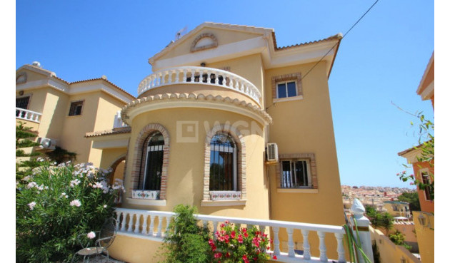 Odsprzedaż - Villa - Villamartin - Costa Blanca