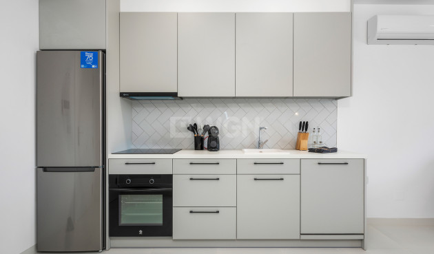 Odsprzedaż - Mieszkanie w bloku - San Miguel de Salinas - Inland