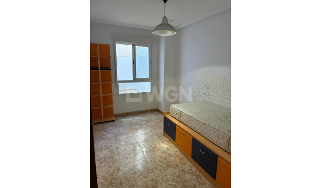 Odsprzedaż - Mieszkanie w bloku - Almoradí - Costa Blanca