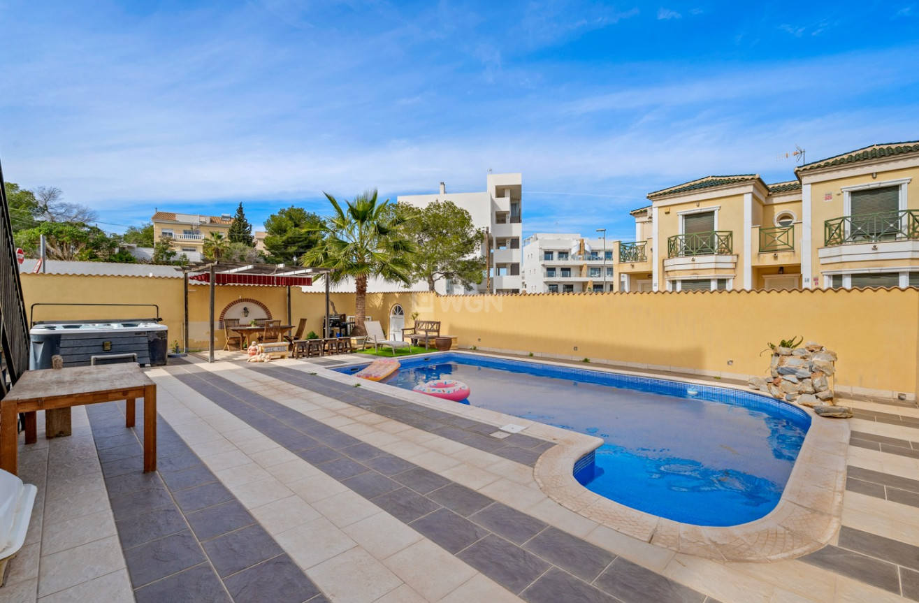 Wiederverkauf - Villa - Orihuela Costa - Costa Blanca