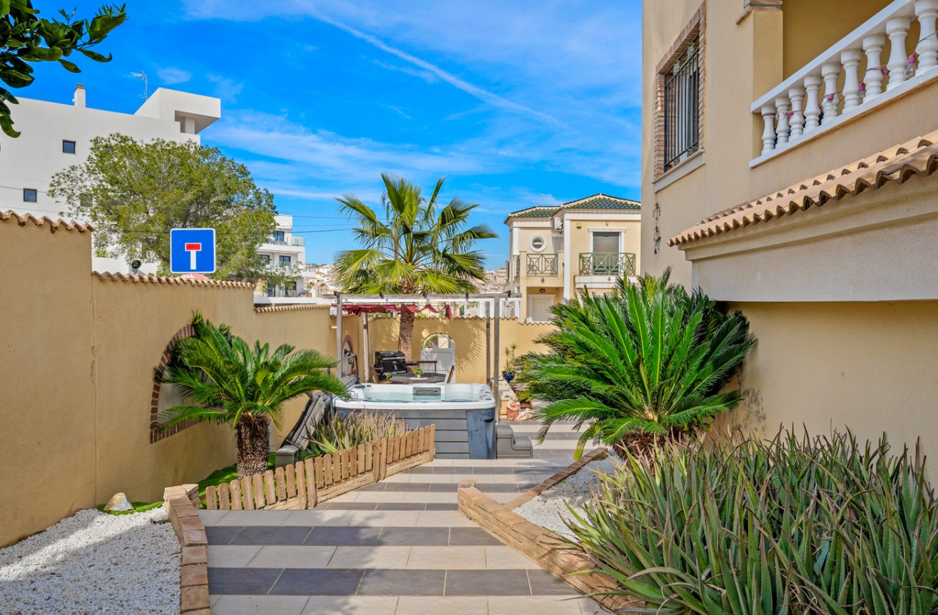 Wiederverkauf - Villa - Orihuela Costa - Costa Blanca