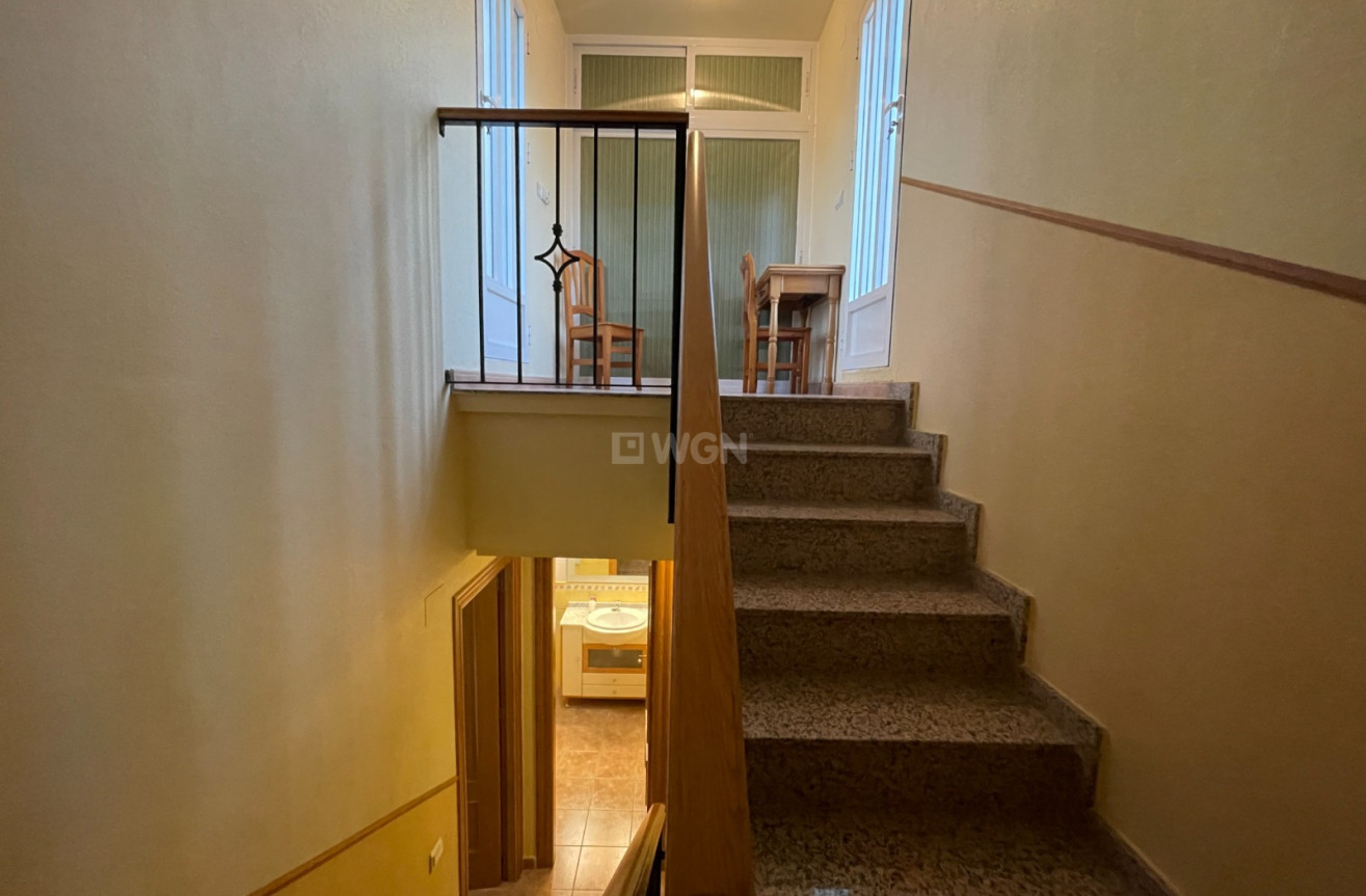 Odsprzedaż - Kamienica - Almoradí - Inland