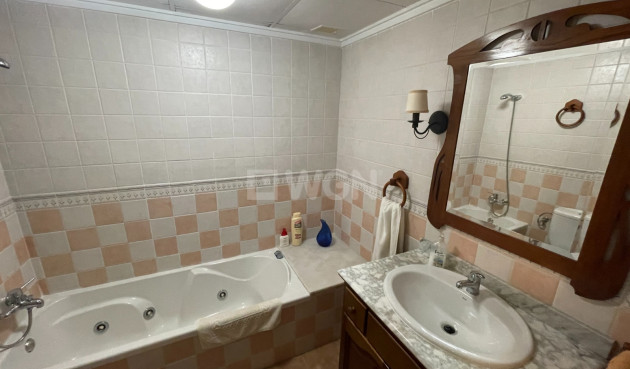 Odsprzedaż - Kamienica - Almoradí - Inland