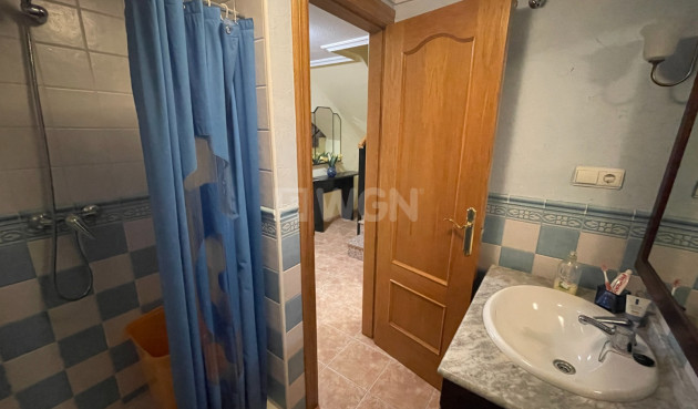 Odsprzedaż - Kamienica - Almoradí - Inland