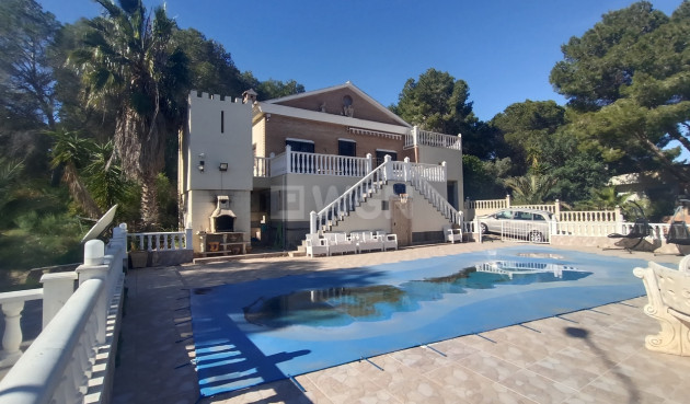 Resale - Villa - Canadas De San Pedro - Inland