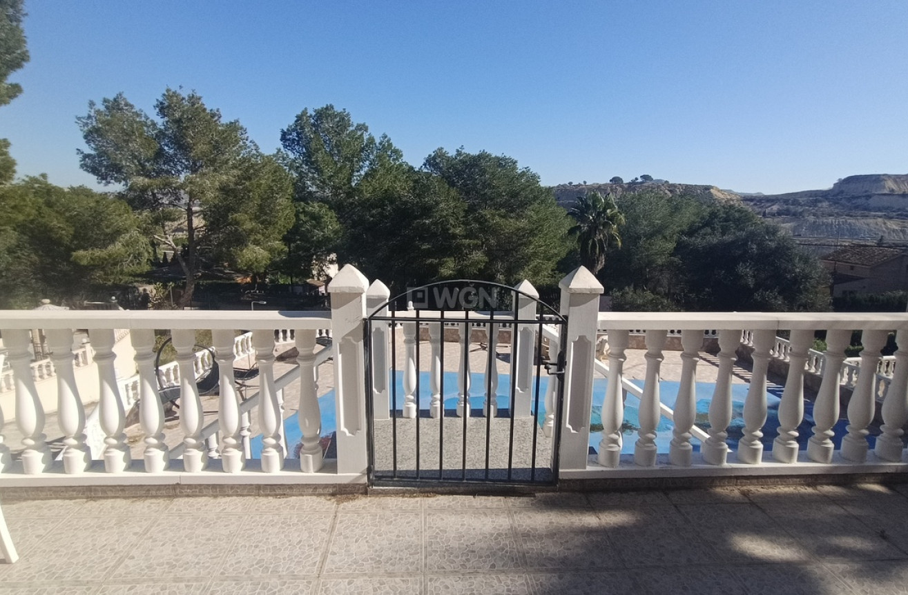 Resale - Villa - Canadas De San Pedro - Inland