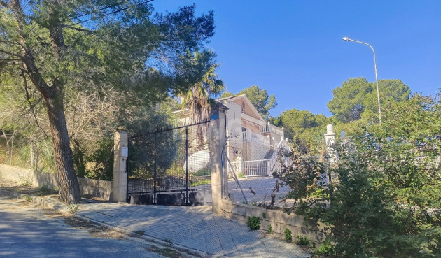 Resale - Villa - Canadas De San Pedro - Inland