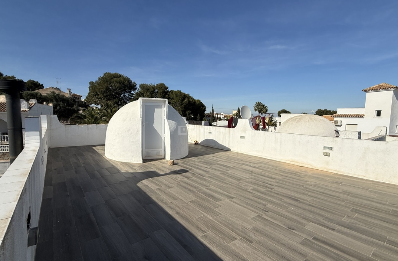 Resale - Villa - Villamartin - Costa Blanca