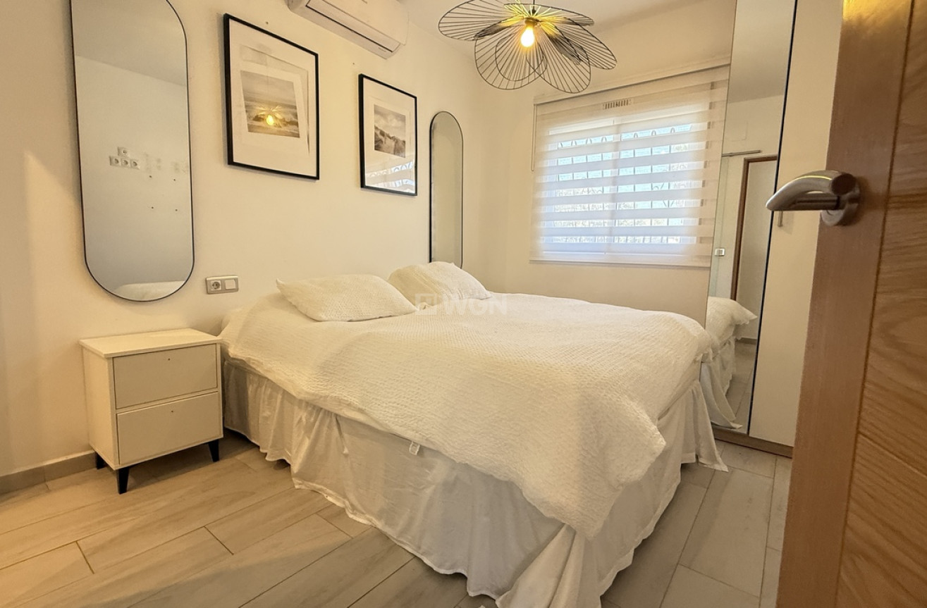 Resale - Villa - Villamartin - Costa Blanca