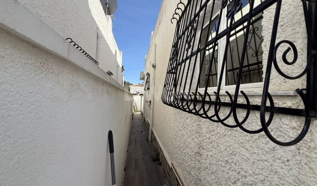 Resale - Villa - Villamartin - Costa Blanca