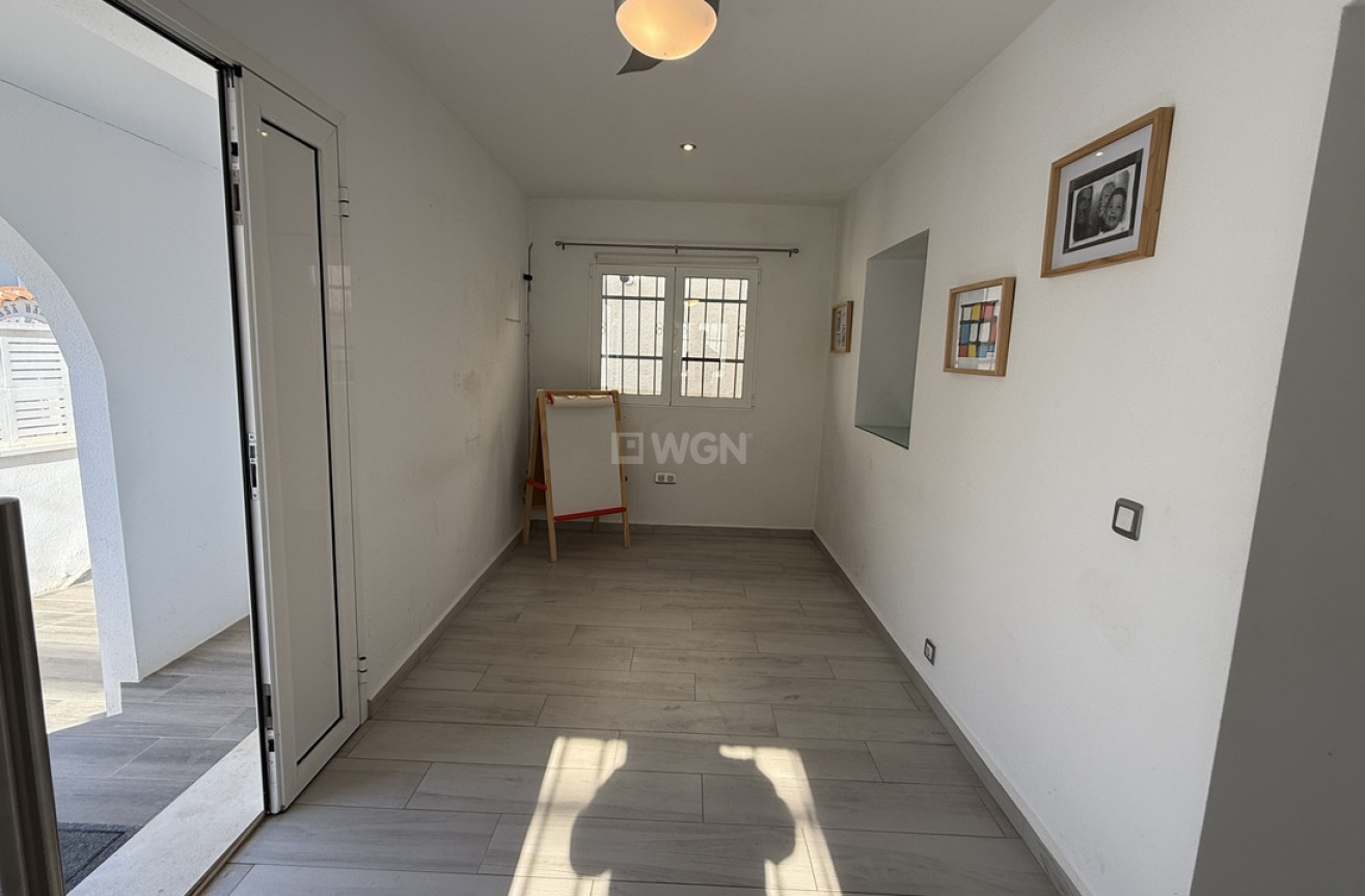 Resale - Villa - Villamartin - Costa Blanca