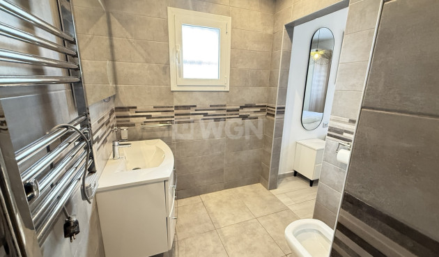 Resale - Villa - Villamartin - Costa Blanca