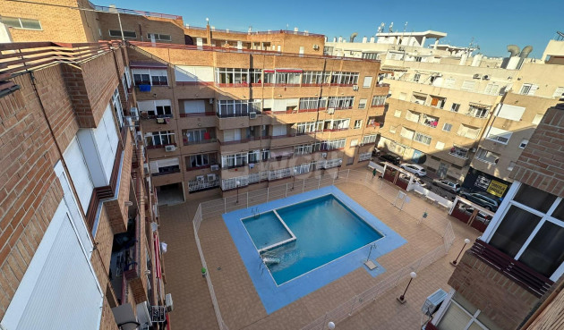 Reventa - Apartamento / piso - Torrevieja - Centro