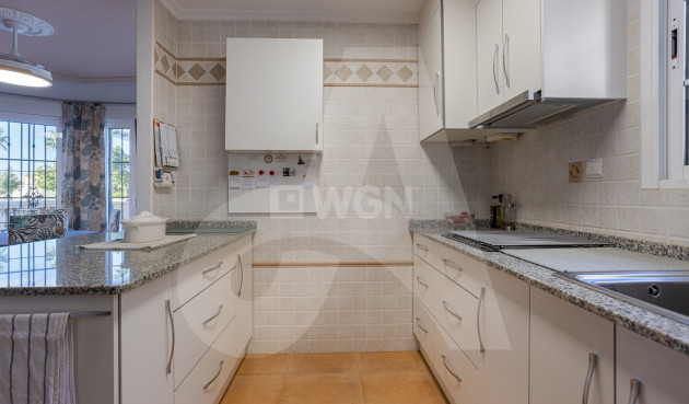 Odsprzedaż - Villa - Guardamar del Segura - El Raso