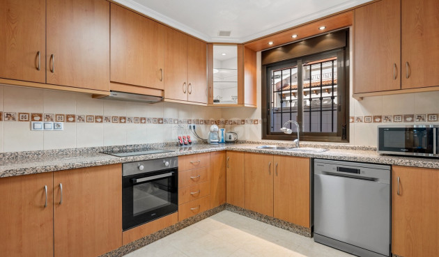 Odsprzedaż - Kamienica - San Miguel de Salinas - Inland