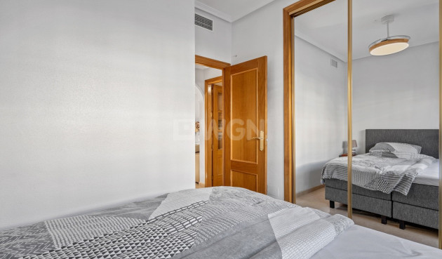 Odsprzedaż - Kamienica - San Miguel de Salinas - Inland