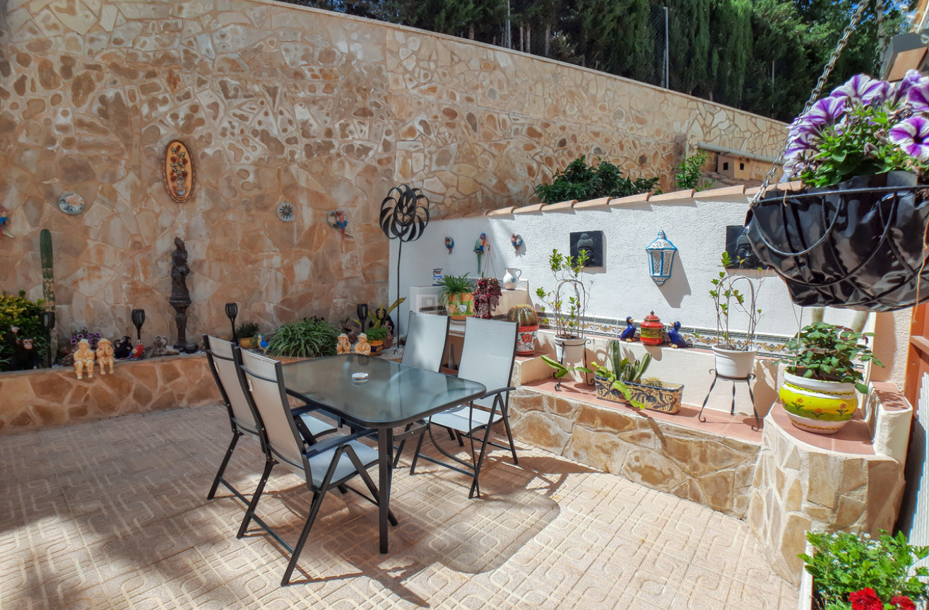 Odsprzedaż - Villa - Villamartin - Costa Blanca