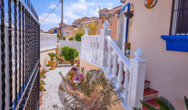 Odsprzedaż - Villa - Villamartin - Costa Blanca