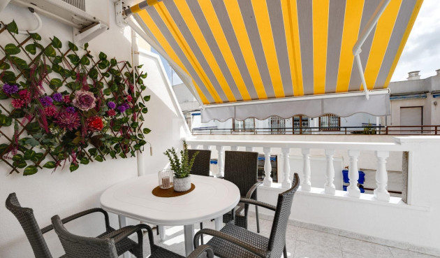 Resale - Apartment / flat - Torrevieja - Estacion De Autobuses