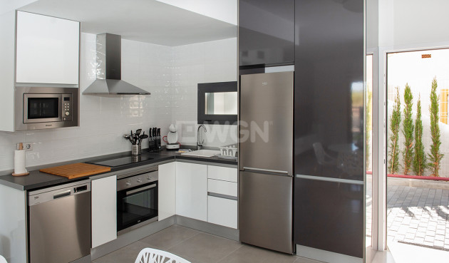 Odsprzedaż - Mieszkanie w bloku - Pilar de la Horadada - Costa Blanca