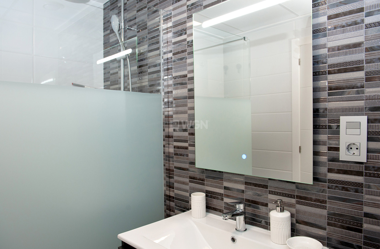 Odsprzedaż - Mieszkanie w bloku - Pilar de la Horadada - Costa Blanca