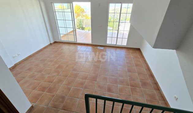 Odsprzedaż - Kamienica - Alcaucín - Inland