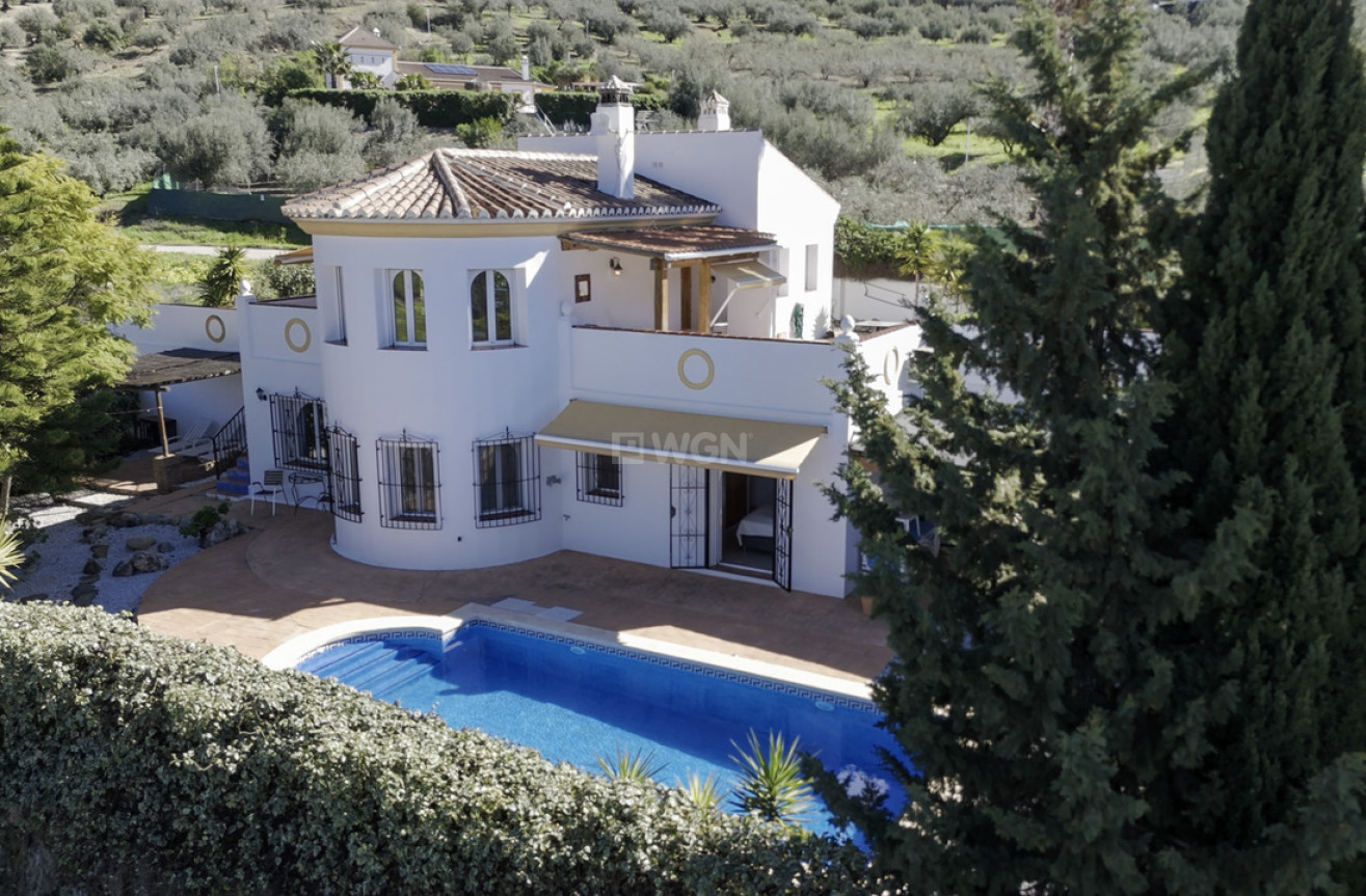 Odsprzedaż - Villa - Alcaucín - Inland