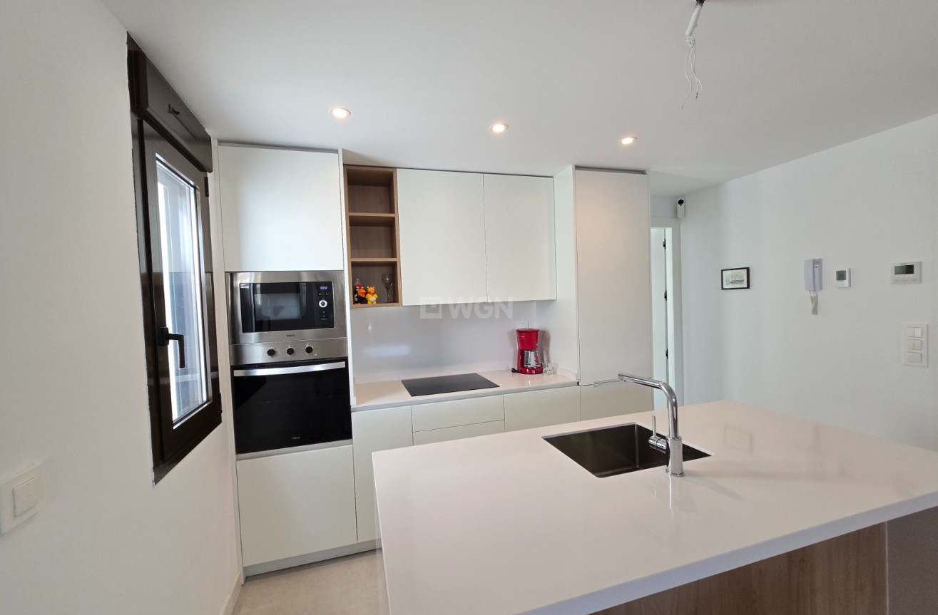 Odsprzedaż - Mieszkanie w bloku - Pilar de la Horadada - Costa Blanca