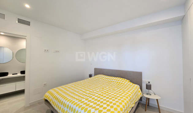 Odsprzedaż - Mieszkanie w bloku - Pilar de la Horadada - Costa Blanca