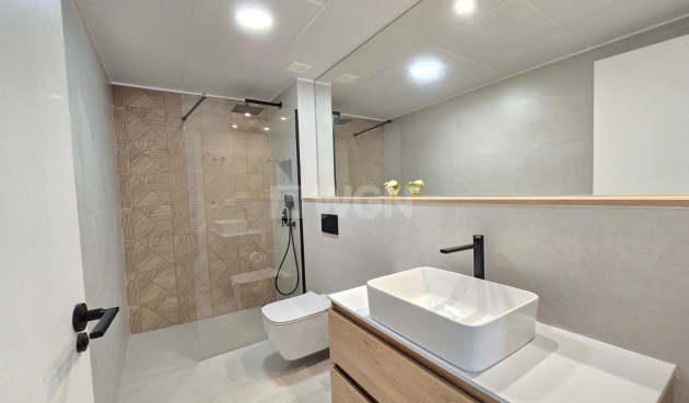 Odsprzedaż - Mieszkanie w bloku - Pilar de la Horadada - Costa Blanca