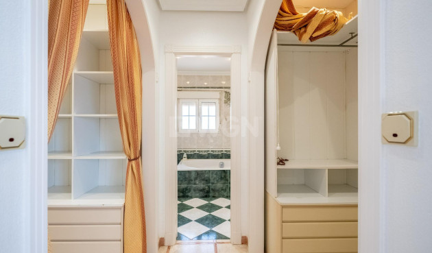 Odsprzedaż - Villa - Torrevieja - El Chaparral