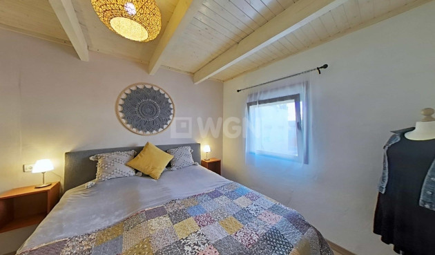 Odsprzedaż - Kamienica - Formentera del Segura - Centro