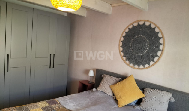 Odsprzedaż - Kamienica - Formentera del Segura - Centro