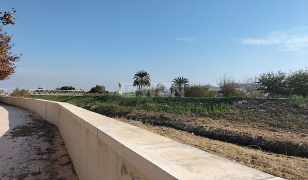 Odsprzedaż - Kamienica - Formentera del Segura - Centro