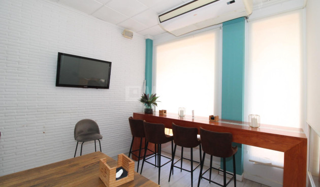 Odsprzedaż - Negocio - Lo Pagan - LA PUNTICA