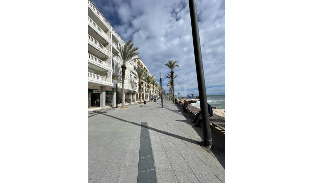 Odsprzedaż - Daszek - Torrevieja - Playa de cura